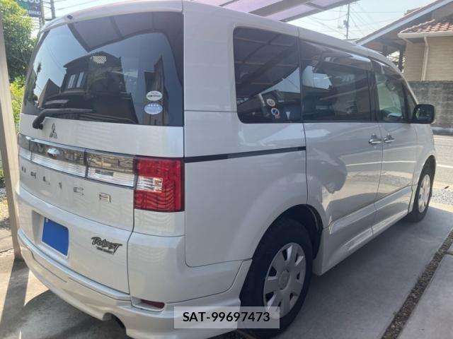 Mitsubishi DELICA 2011-06 6904253-3