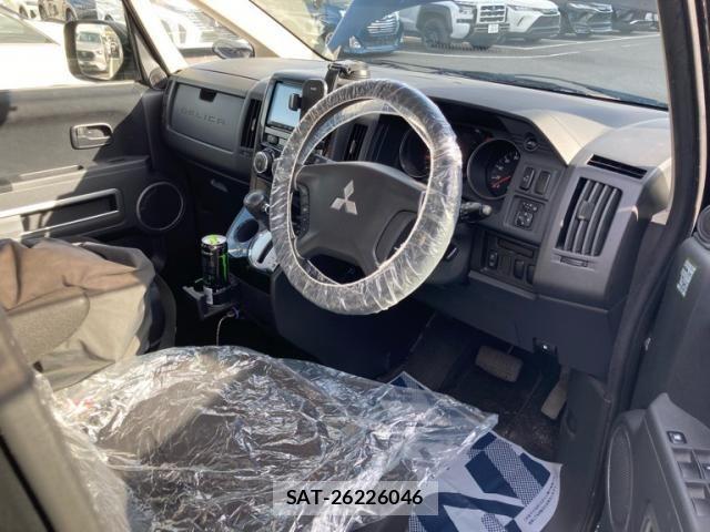 Mitsubishi DELICA 2017-09 6904251-16
