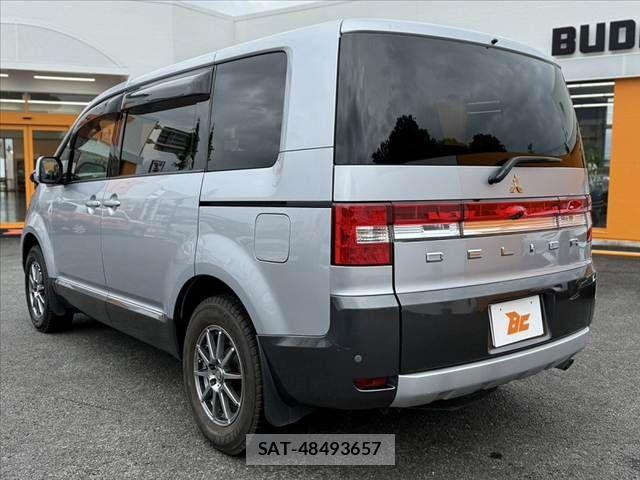 Mitsubishi DELICA 2014-01 7058274-12
