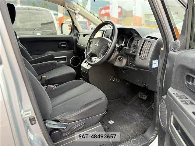 Mitsubishi DELICA 2014-01 7058274-15