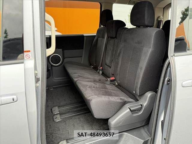 Mitsubishi DELICA 2014-01 7058274-17