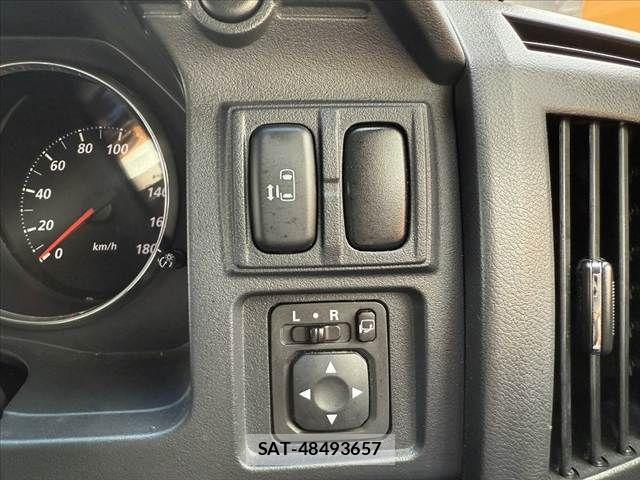 Mitsubishi DELICA 2014-01 7058274-21