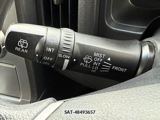 Mitsubishi DELICA 2014-01 7058274-25