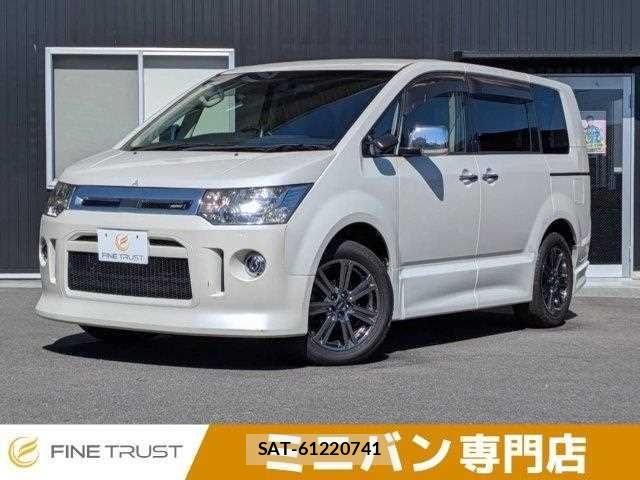 Mitsubishi DELICA 2017-02 7217486-0
