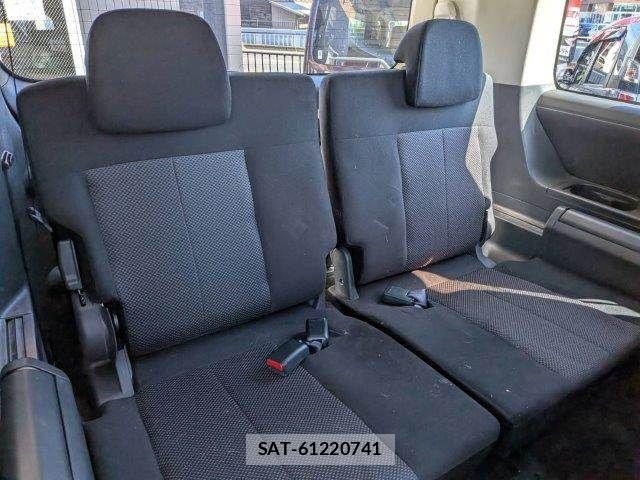 Mitsubishi DELICA 2017-02 7217486-9
