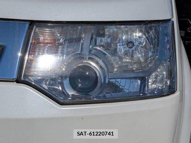 Mitsubishi DELICA 2017-02 7217486-22