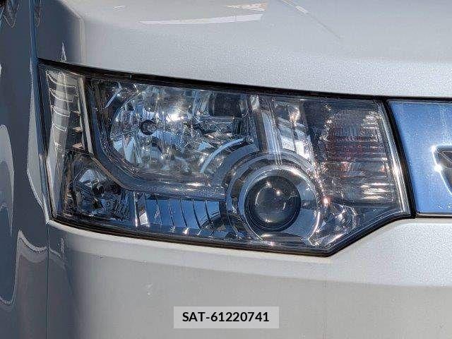 Mitsubishi DELICA 2017-02 7217486-23