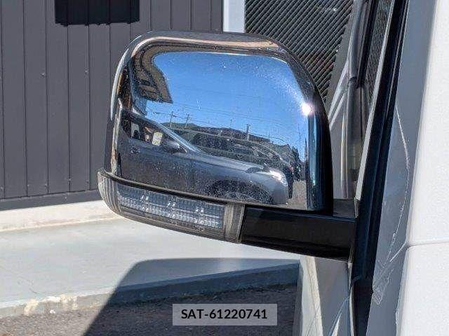 Mitsubishi DELICA 2017-02 7217486-27