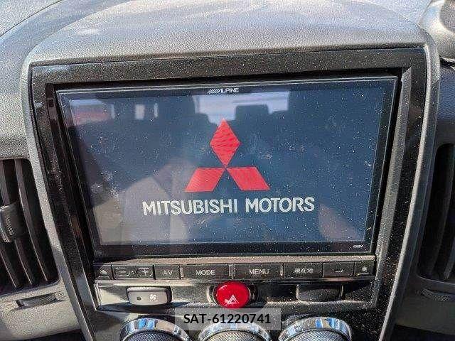 Mitsubishi DELICA 2017-02 7217486-3