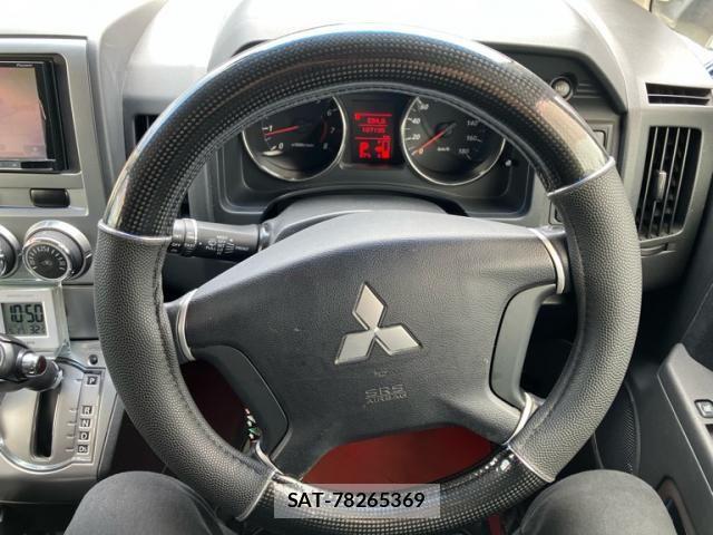 Mitsubishi DELICA 2012-09 7217482-10