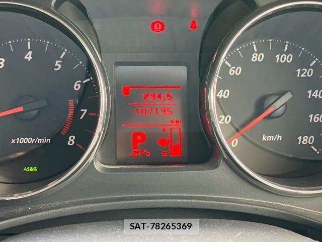 Mitsubishi DELICA 2012-09 7217482-11
