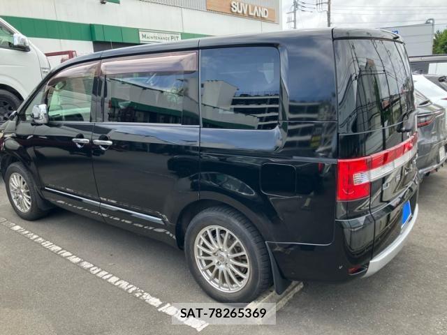 Mitsubishi DELICA 2012-09 7217482-4