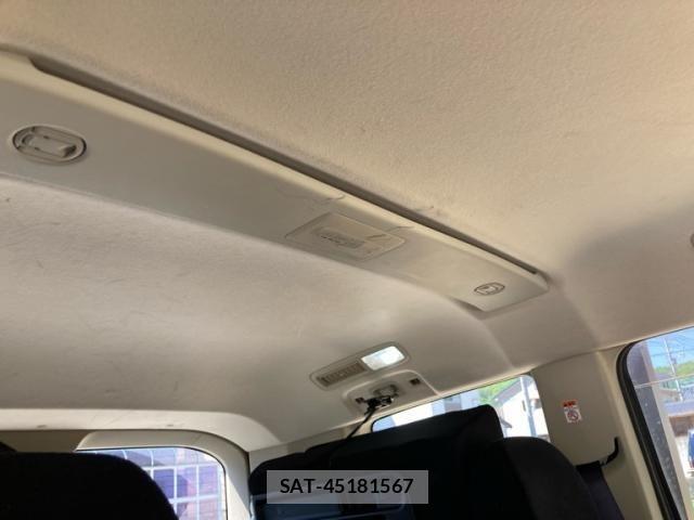 Mitsubishi DELICA 2012-03 7217484-12