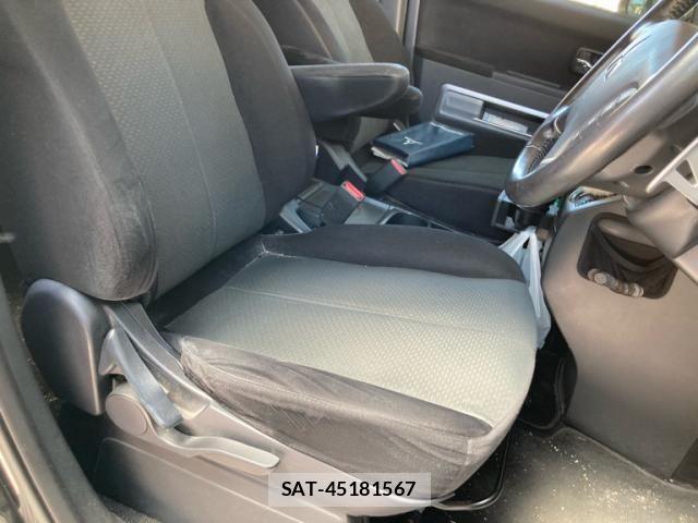 Mitsubishi DELICA 2012-03 7217484-14