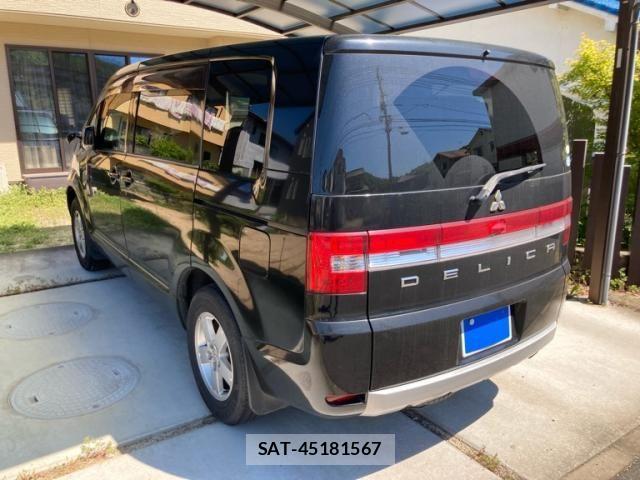 Mitsubishi DELICA 2012-03 7217484-5