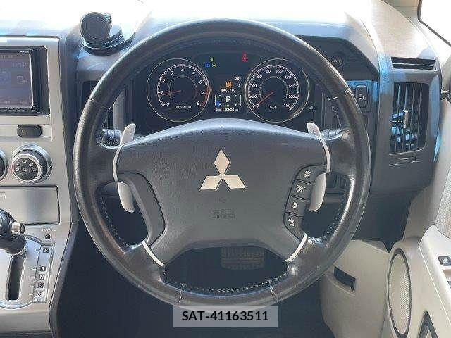 Mitsubishi DELICA 2014-01 7217483-12