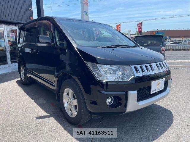 Mitsubishi DELICA 2014-01 7217483-17