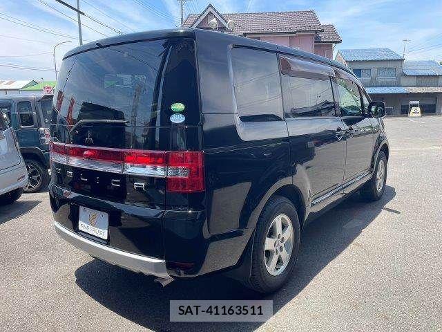 Mitsubishi DELICA 2014-01 7217483-19