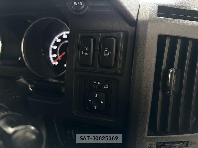 Mitsubishi DELICA 2016-05 7250490-12