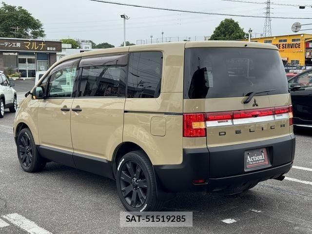 Mitsubishi DELICA 2011-05 7250489-3