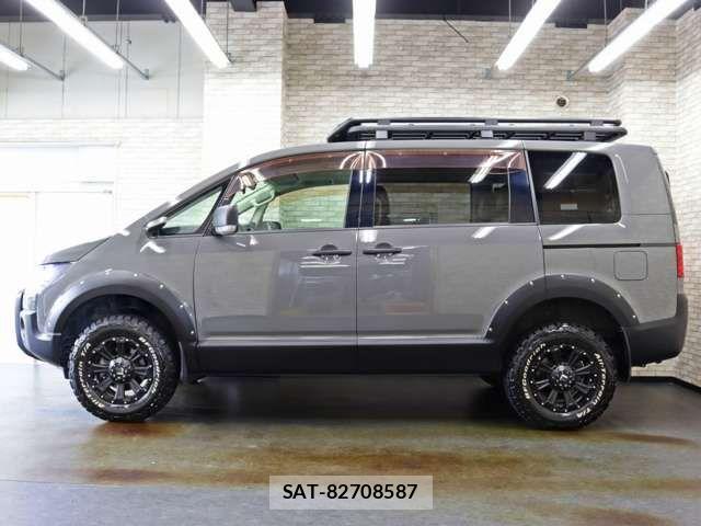 Mitsubishi DELICA 2009-07 7271812-13