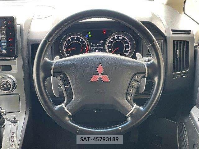 Mitsubishi DELICA 2013-06 7326713-16