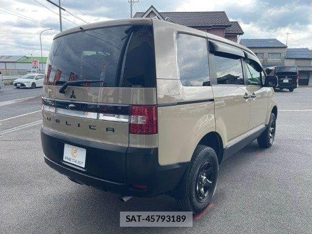 Mitsubishi DELICA 2013-06 7326713-23