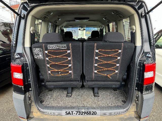 Mitsubishi DELICA 2007-11 7391929-19