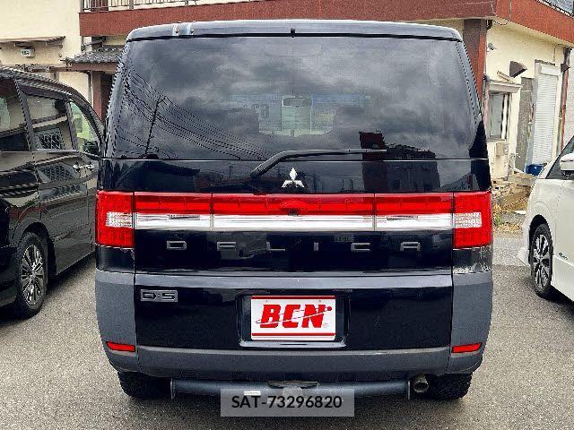 Mitsubishi DELICA 2007-11 7391929-21
