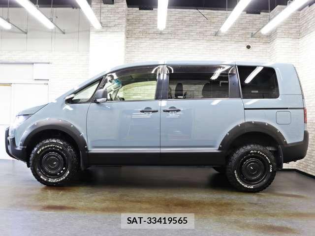 Mitsubishi DELICA 2017-02 7453972-1
