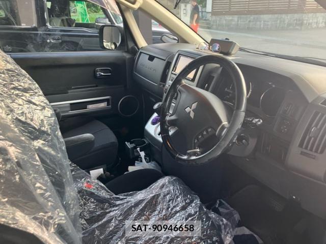 Mitsubishi DELICA 2009-07 7508538-16