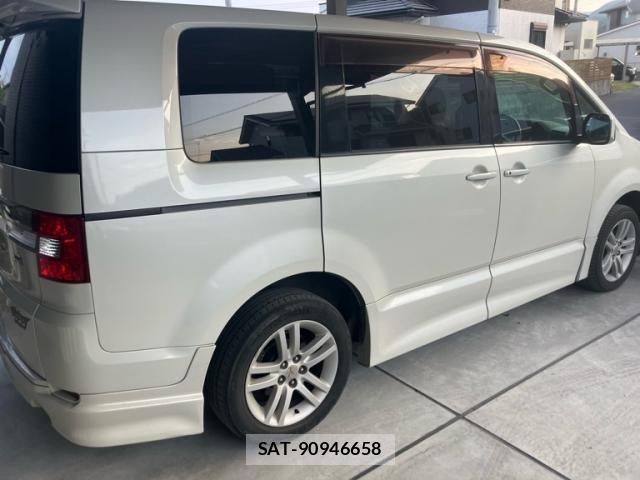 Mitsubishi DELICA 2009-07 7508538-4