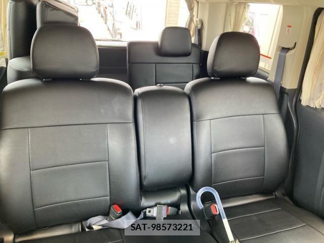 Mitsubishi DELICA 2011-08 7722738-12