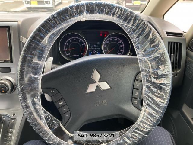 Mitsubishi DELICA 2011-08 7722738-14