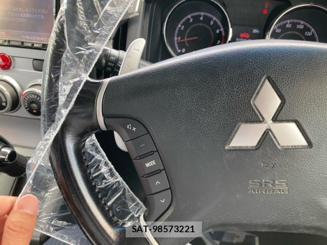 Mitsubishi DELICA 2011-08 7722738-16