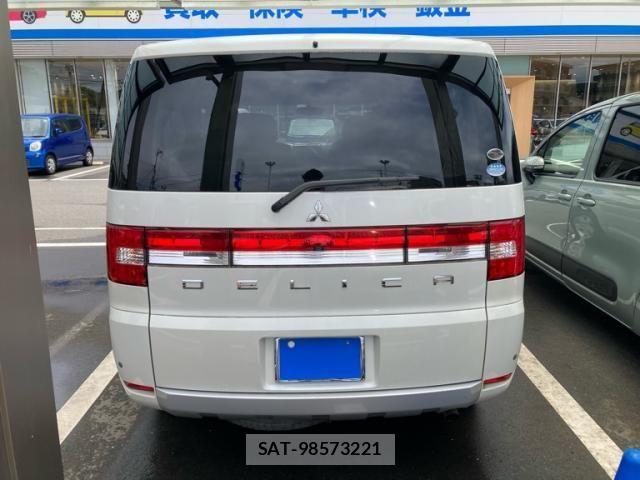 Mitsubishi DELICA 2011-08 7722738-3