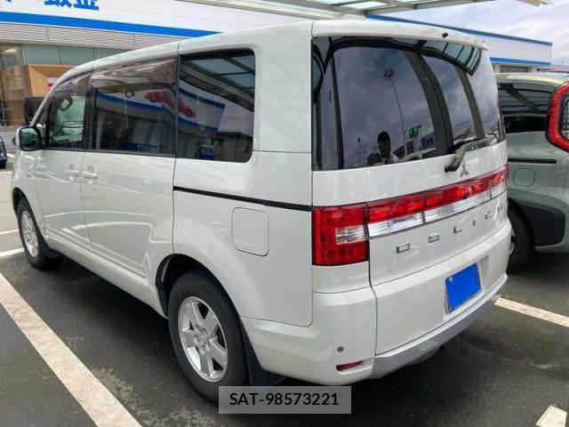 Mitsubishi DELICA 2011-08 7722738-5