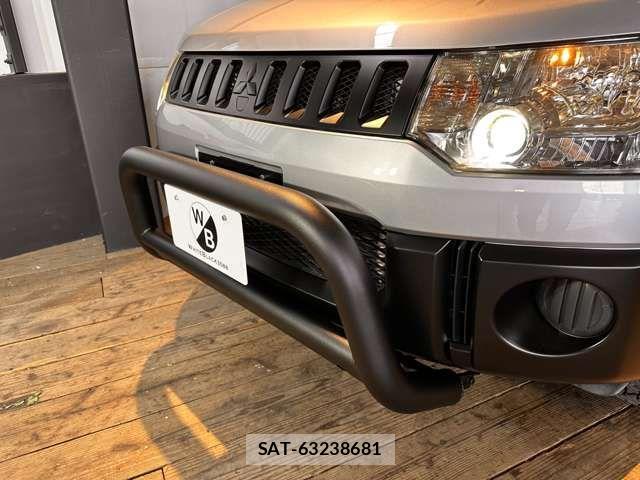 Mitsubishi DELICA 2016-12 7722734-7