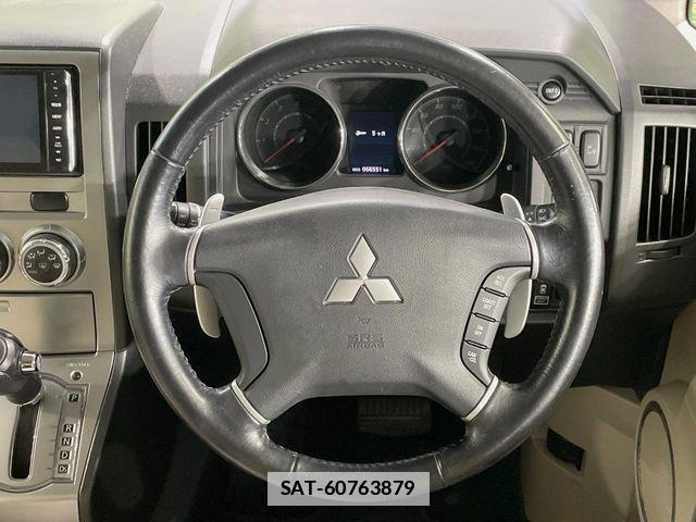 Mitsubishi DELICA 2013-10 7722735-11