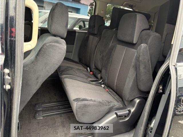 Mitsubishi DELICA 2007-06 7784333-4