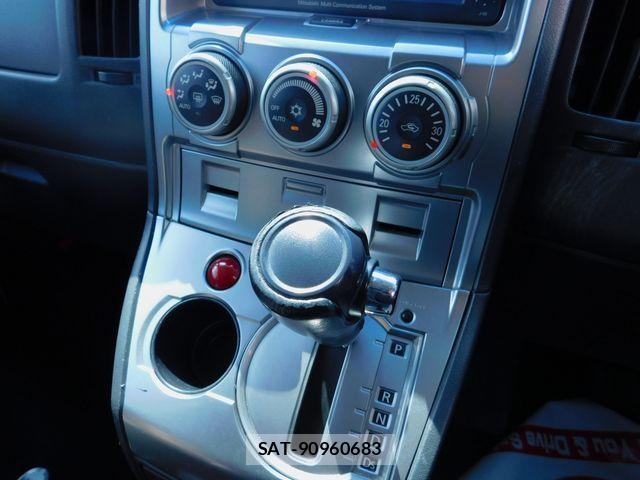 Mitsubishi DELICA 2007-08 7784341-11