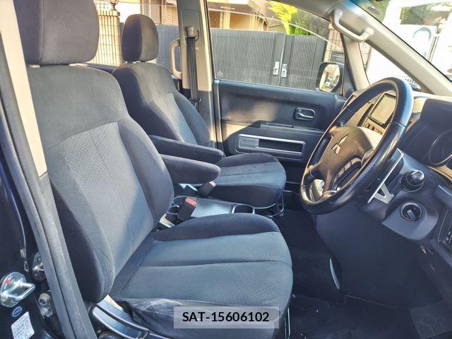 Mitsubishi DELICA 2013-10 7784340-11