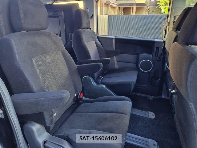 Mitsubishi DELICA 2013-10 7784340-13
