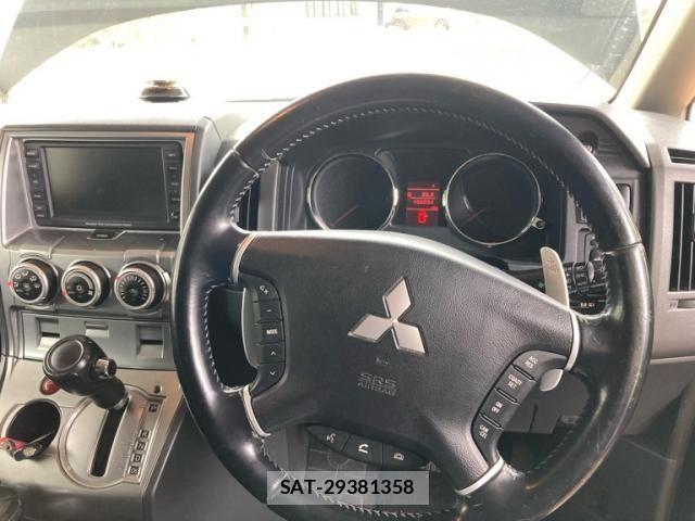 Mitsubishi DELICA 2007-07 7784332-13