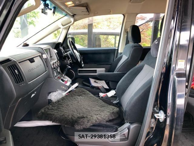 Mitsubishi DELICA 2007-07 7784332-8