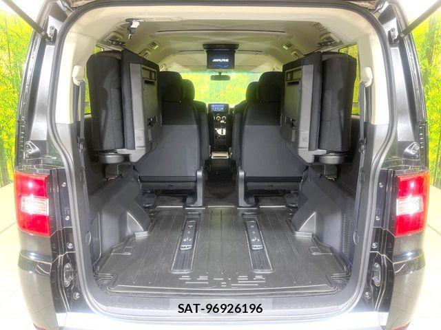 Mitsubishi DELICA 2018-07 7902519-9