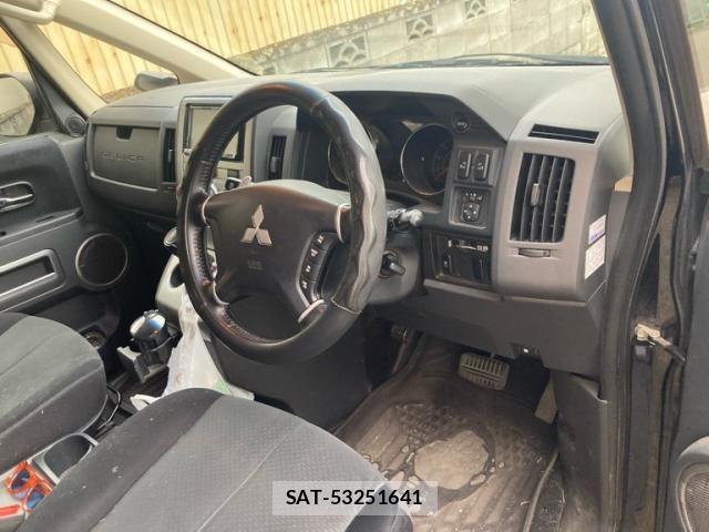 Mitsubishi DELICA 2011-10 8035266-16