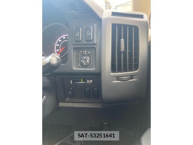 Mitsubishi DELICA 2011-10 8035266-19