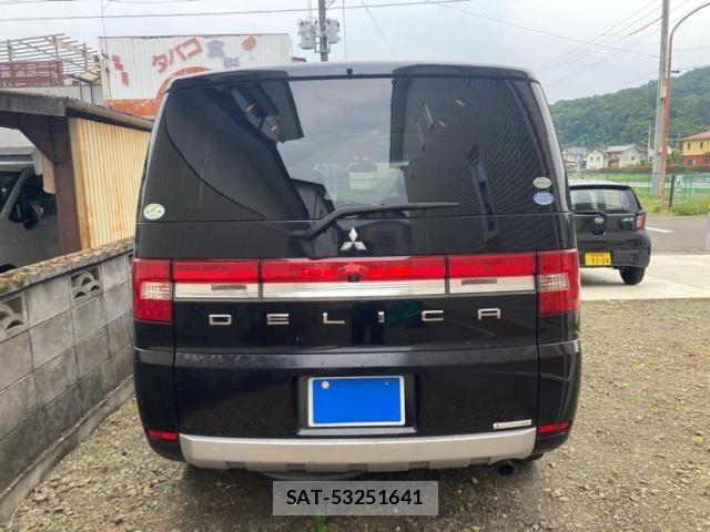 Mitsubishi DELICA 2011-10 8035266-4