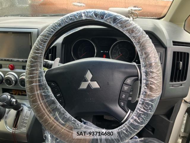Mitsubishi DELICA 2012-09 8073573-12